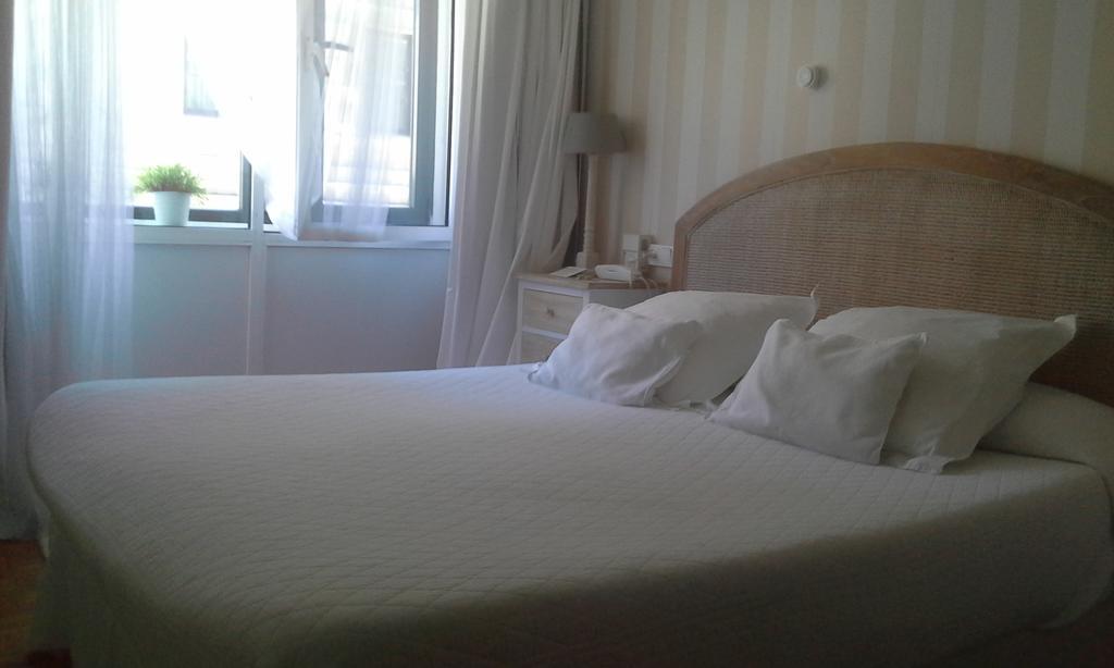 Hotel Central By Myhousespain Gijón Szoba fotó